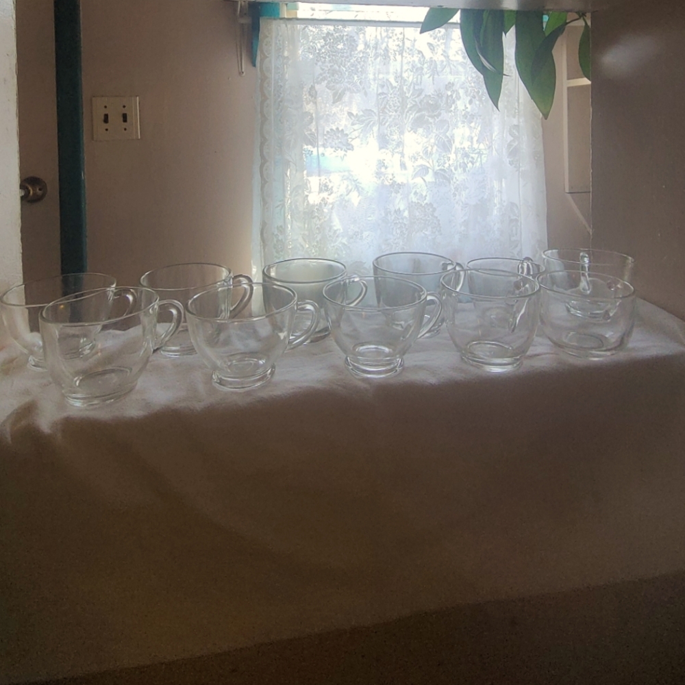 Punch bowl cup set